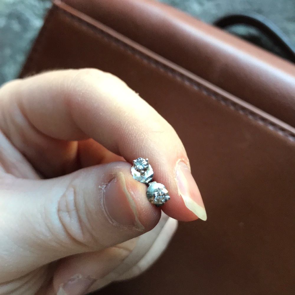 Small diamond studs